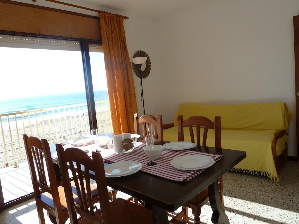 Villa Service - Apartamentos Aransol El Vendrell Cameră foto